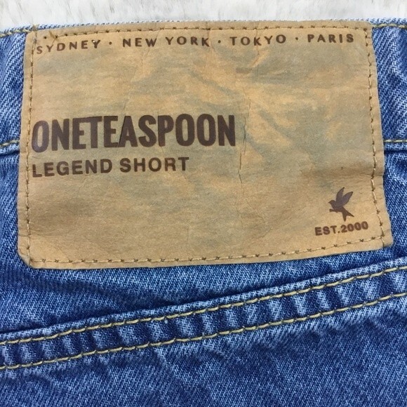 One Teaspoon RIVIERA LEGEND MOM FIT SHORT Denim Frayed Jean Shorts Size 26 - Picture 12 of 15